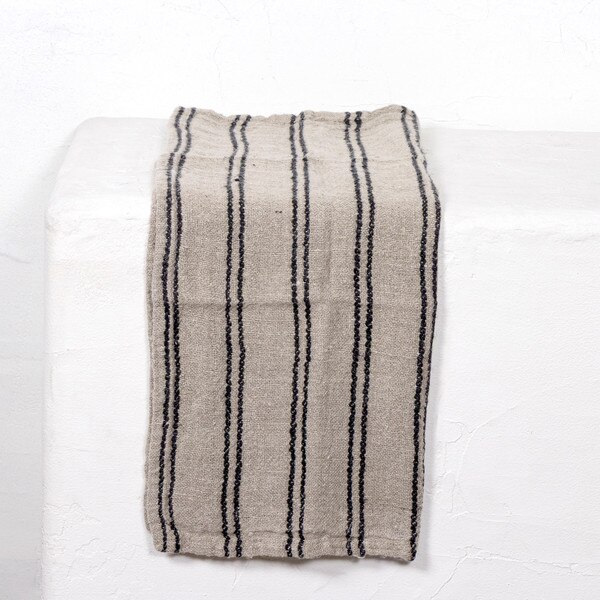 Tongeren Hand Towel Macro 3